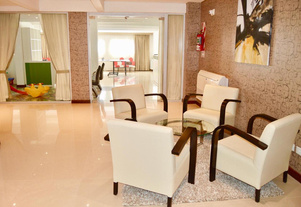Hotel 6 De Octubre บัวโนสไอเรส ภายนอก รูปภาพ